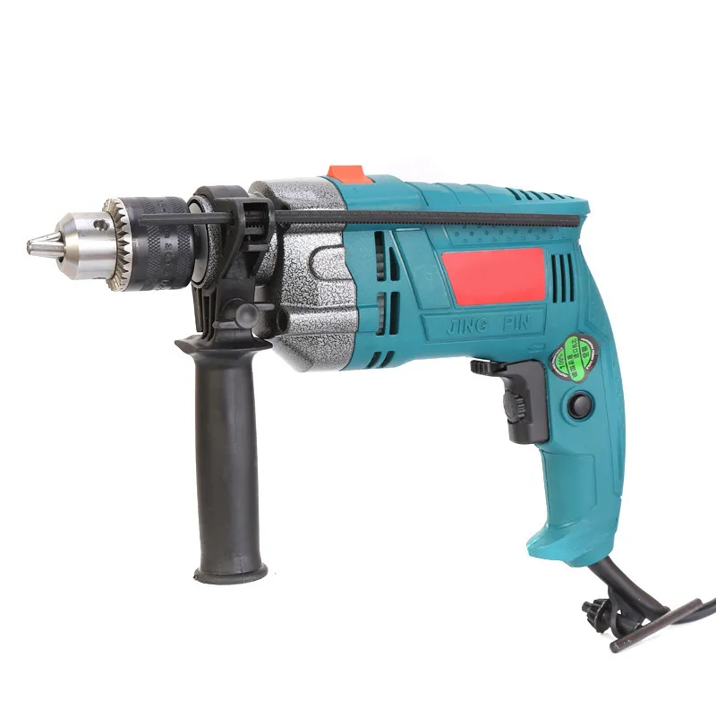 Taladro de impacto con cable de 710 W
